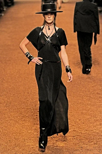 Look 44